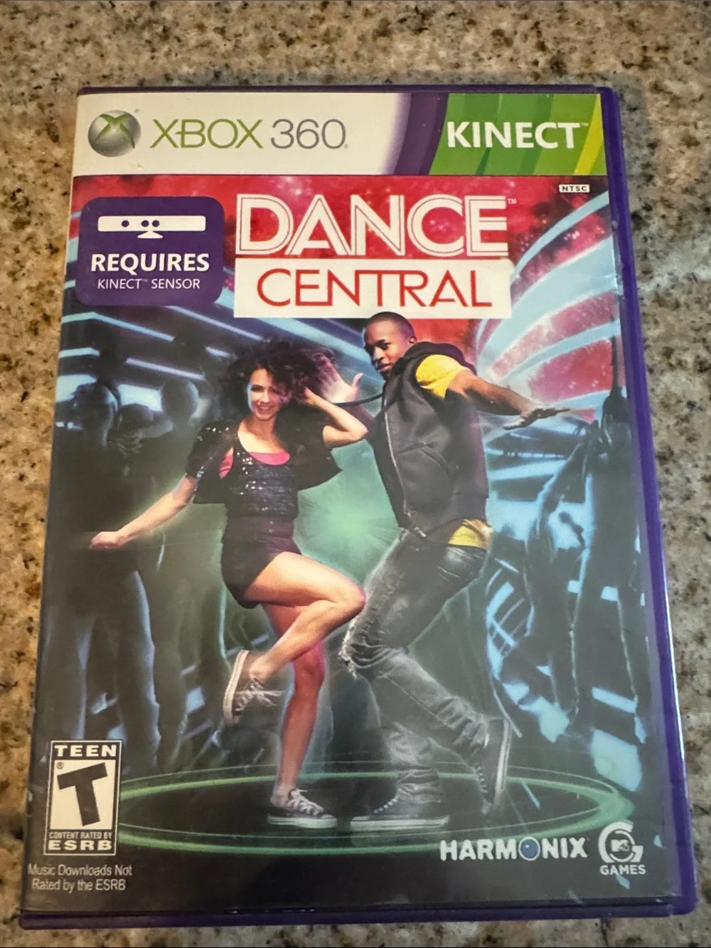 360 Black Kinect Sensor with Kinect Sports, Dance Central & Kinect Adventures
